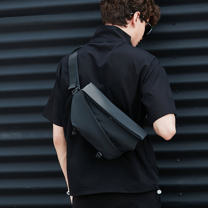 Ergonomic Sling Pack Stornfield
