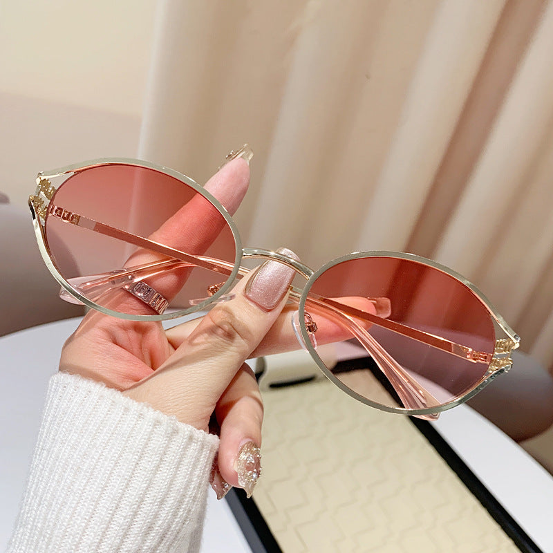 Women's elegant Cat-Eye sunglasses with fine metal frame Stornfield