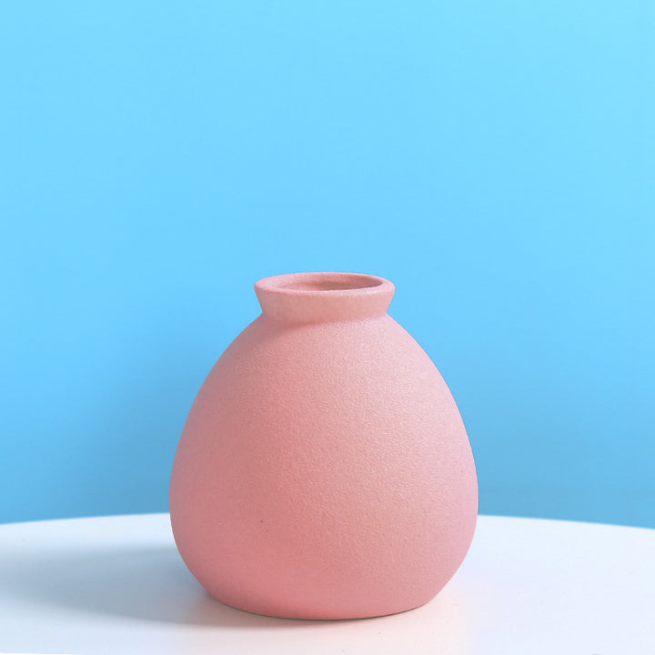 Modern Textured Decorative Ceramic Vase Stornfeild