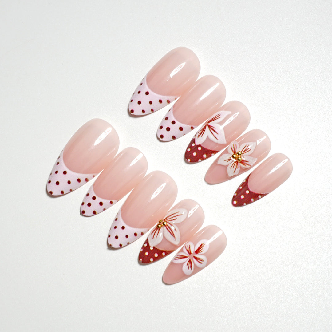 Elegant Artistic Press-On Nail Set