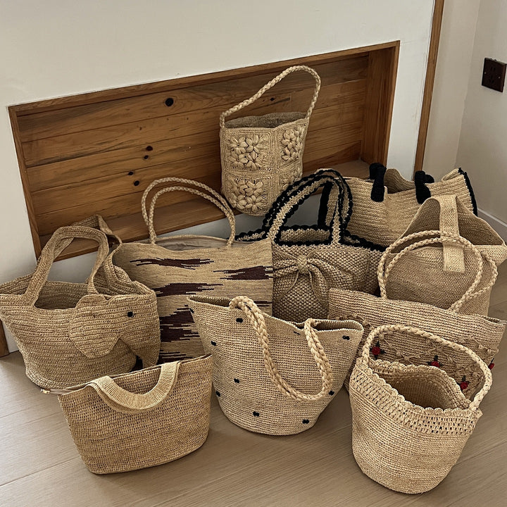 Handcrafted straw bag with soft lining Stornfield