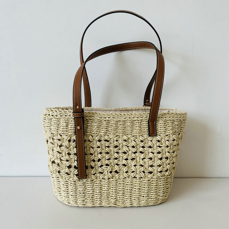 Handcrafted beach bag with high-quality leather handles Stornfield