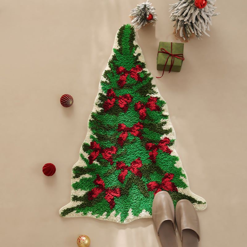Christmas tree-shaped chenille rug with tufted bow look
