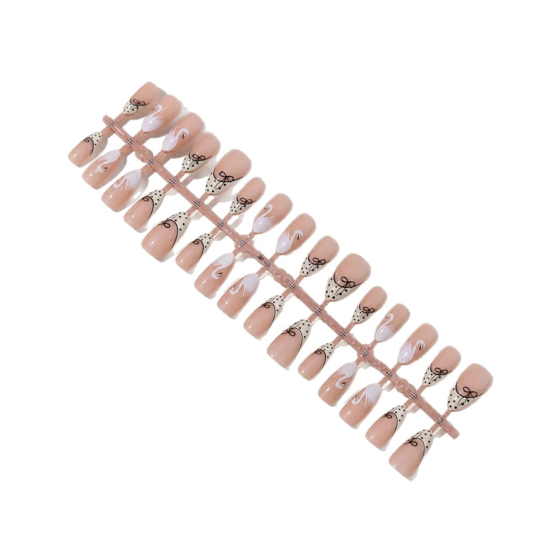 Artistic Decorative Press-On Nail Tips Stornfield