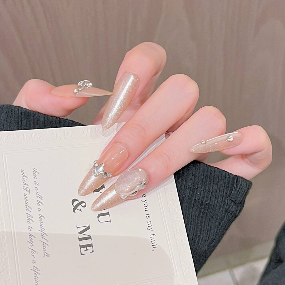 Decorative Press-On Nails Stornfield