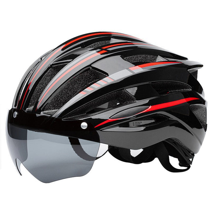 Road bike helmet with visor-friendly design and excellent ventilation Stornfield