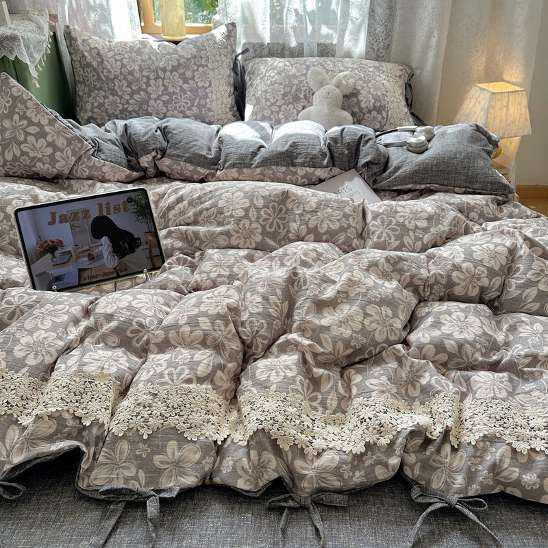 Floral Patterned Quilted Duvet Cover