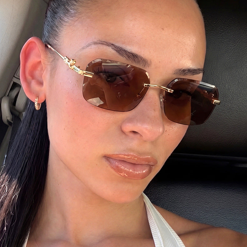 Women's fashionable square sunglasses with elegant gold frame and protective UV filter Stornfield