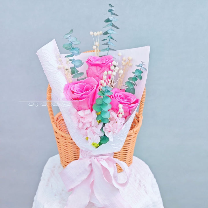 Artistic Dried Flower Bouquet Arrangement