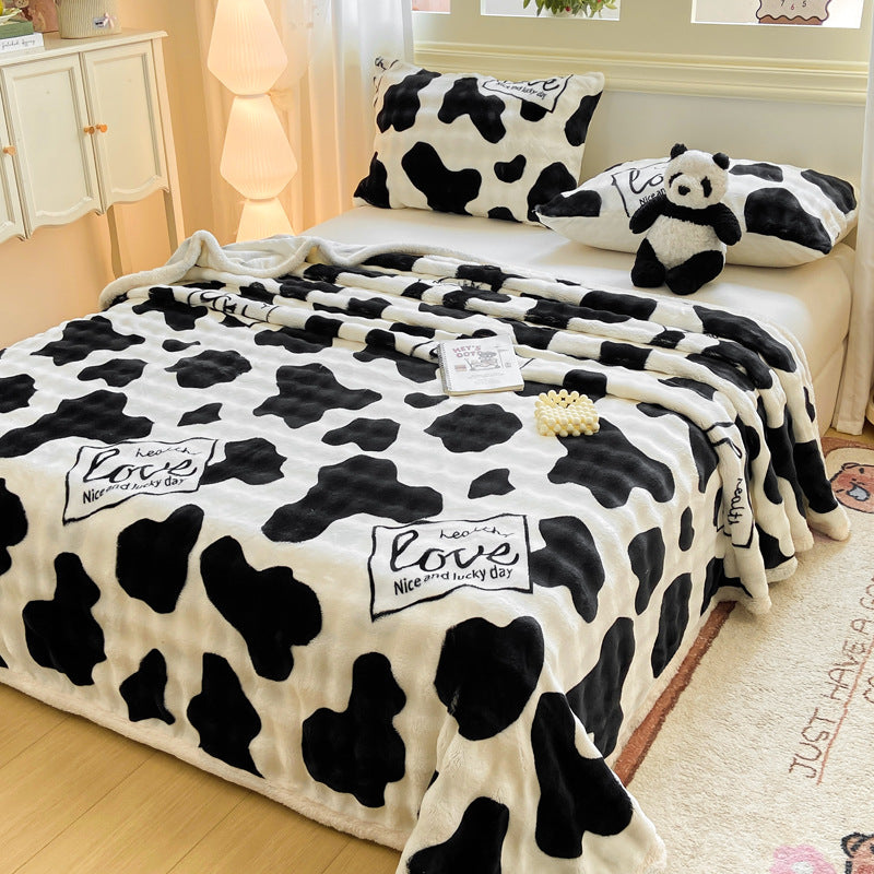 Soft Plush Heart Print Blanket