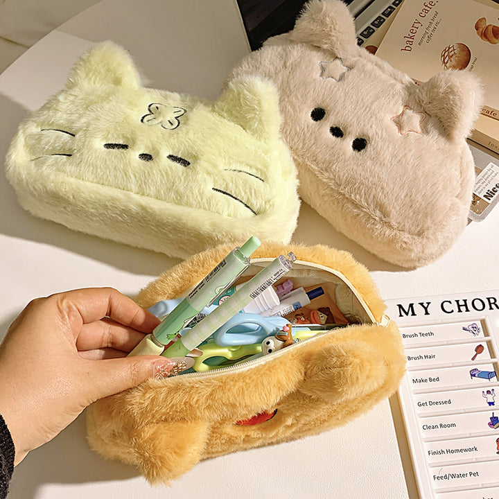 Fluffy cosmetic bag Stornfield