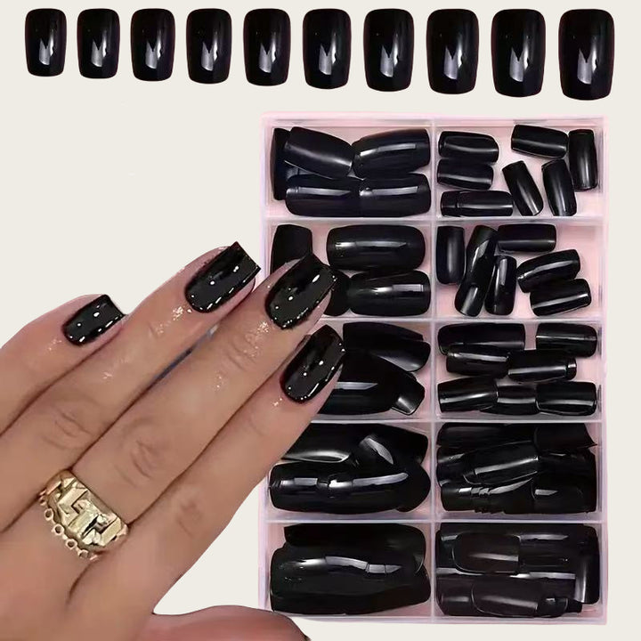 Artificial Nail Set in Shimmering Black Width Stornfield