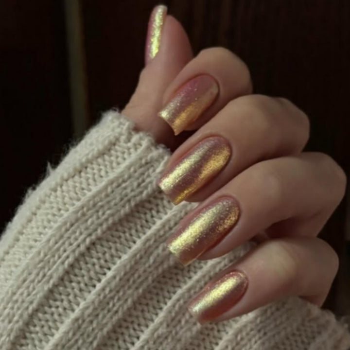 Glossy Reflective Press-On Nail Set Stornfield