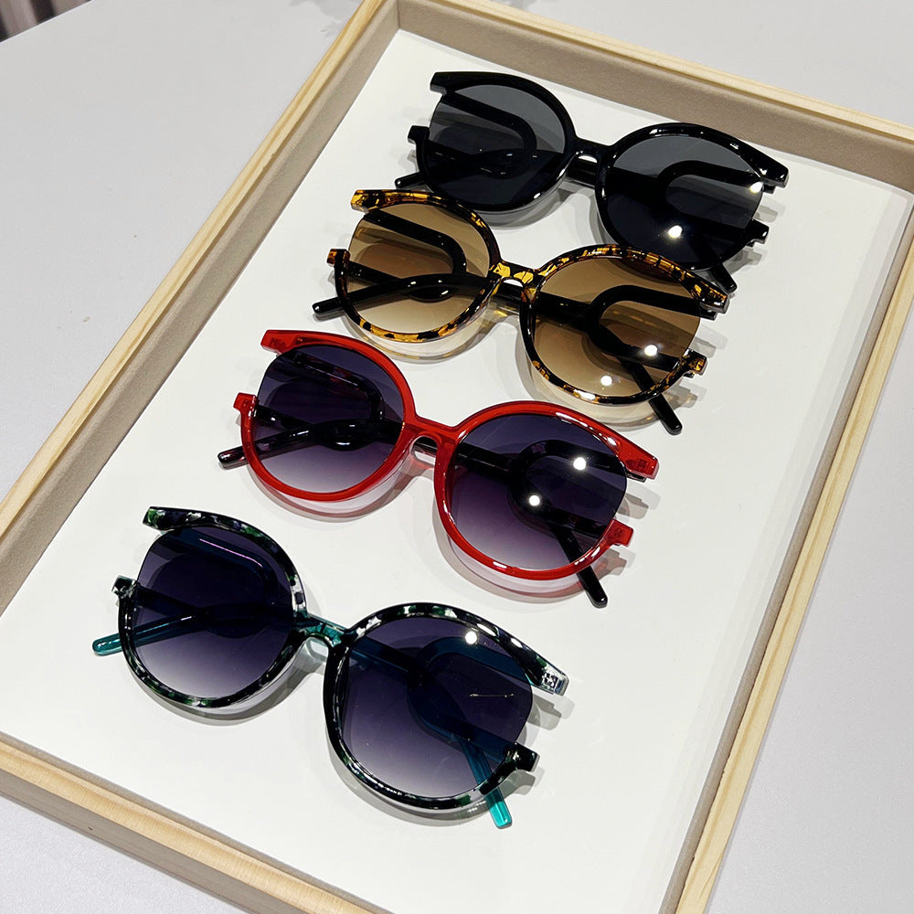 Avant-Garde Circular Frame Sunglasses Stornfield