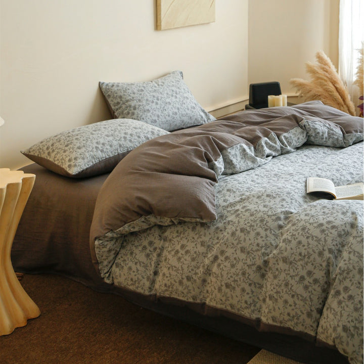 Breathable Organic Cotton Pinstripe Botanical Duvet Cover & Sham Set
