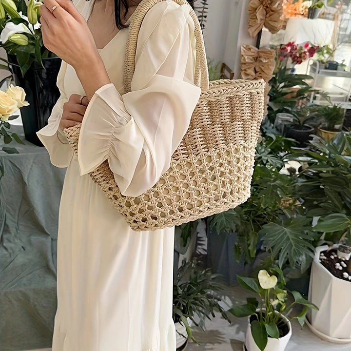 Basket bag with unique weaving structure Stornfield