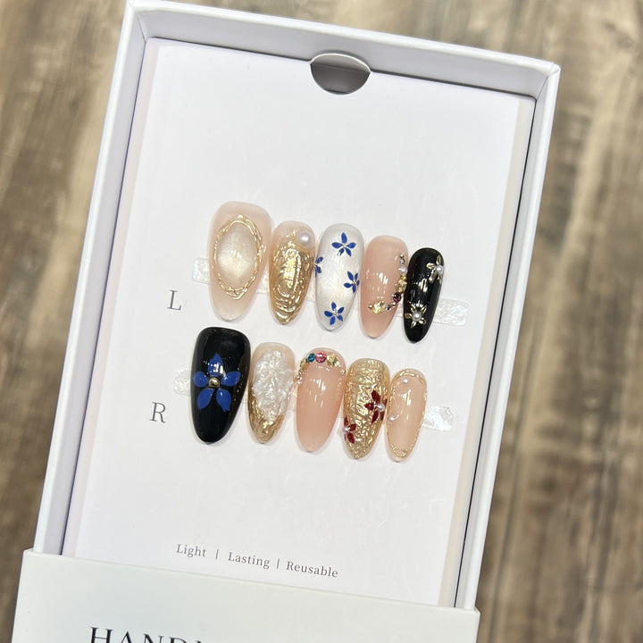 Elegant Floral Press-On Nail Set Stornfield