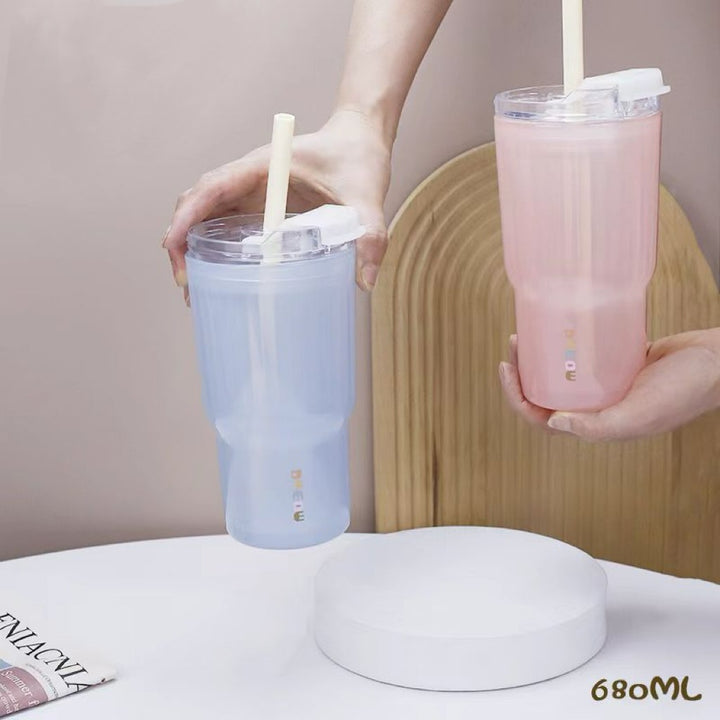 Ladies insulated drinking cup with flexible lid and silicone-coated straw Stornfield