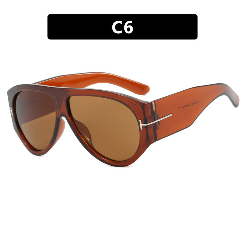 Ladies elegant sunglasses in striking design Stornfield