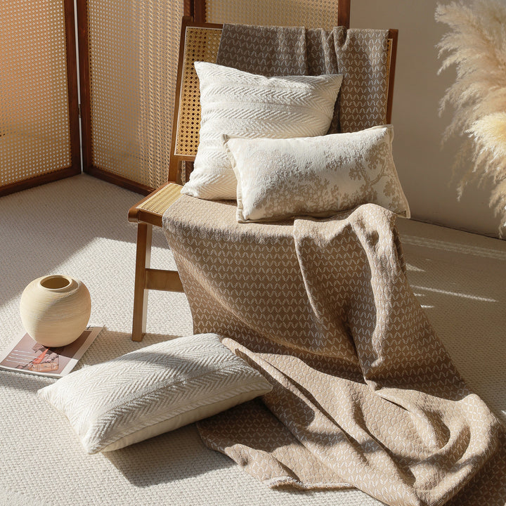 Elegant and artistically designed rectangular cushion