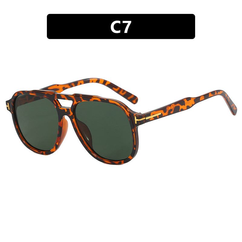 Women's fashionable sunglasses with polygonal frame and protective lenses Stornfield