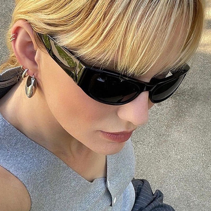 Women's sporty sunglasses with a wide frame and UV protection Stornfield