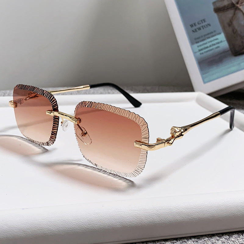 Women's fashionable sunglasses with textured frame and subtle gradient Stornfield