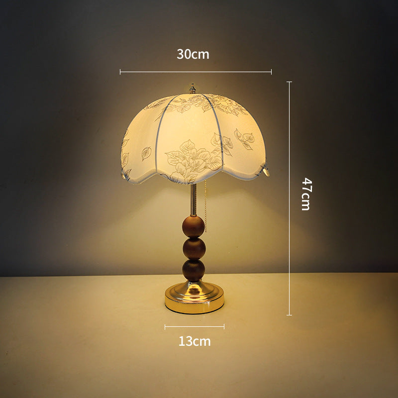 Vintage Floral Table Lamp