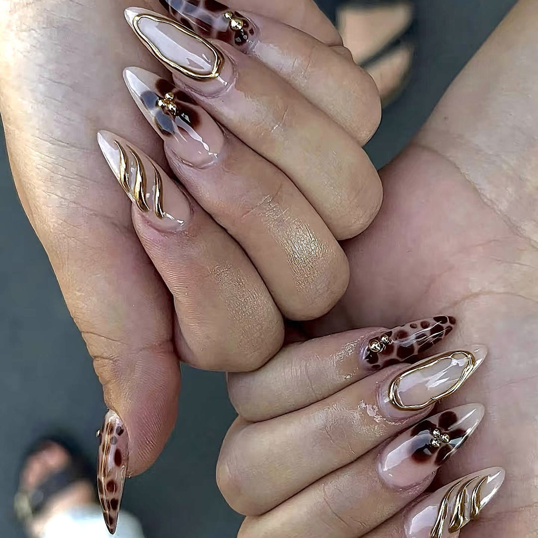 Artistic Press-On Nail Set with Floral and Leopard Accent Stornfield