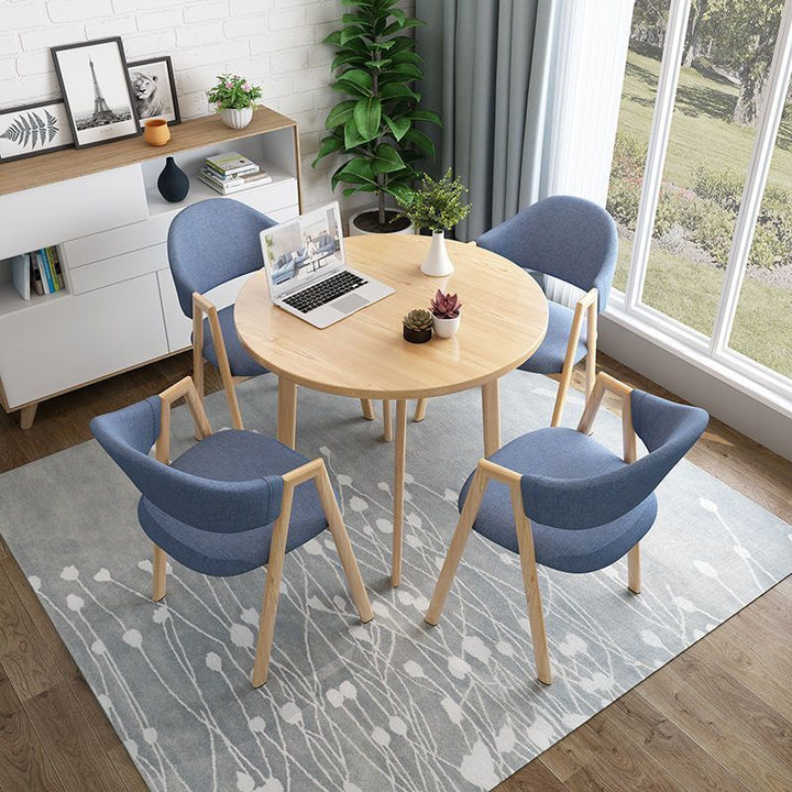 Dining chair with ergonomic upholstery and modern design Stornfield
