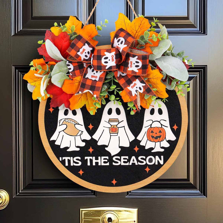 Halloween-Themed Decorative Wreath