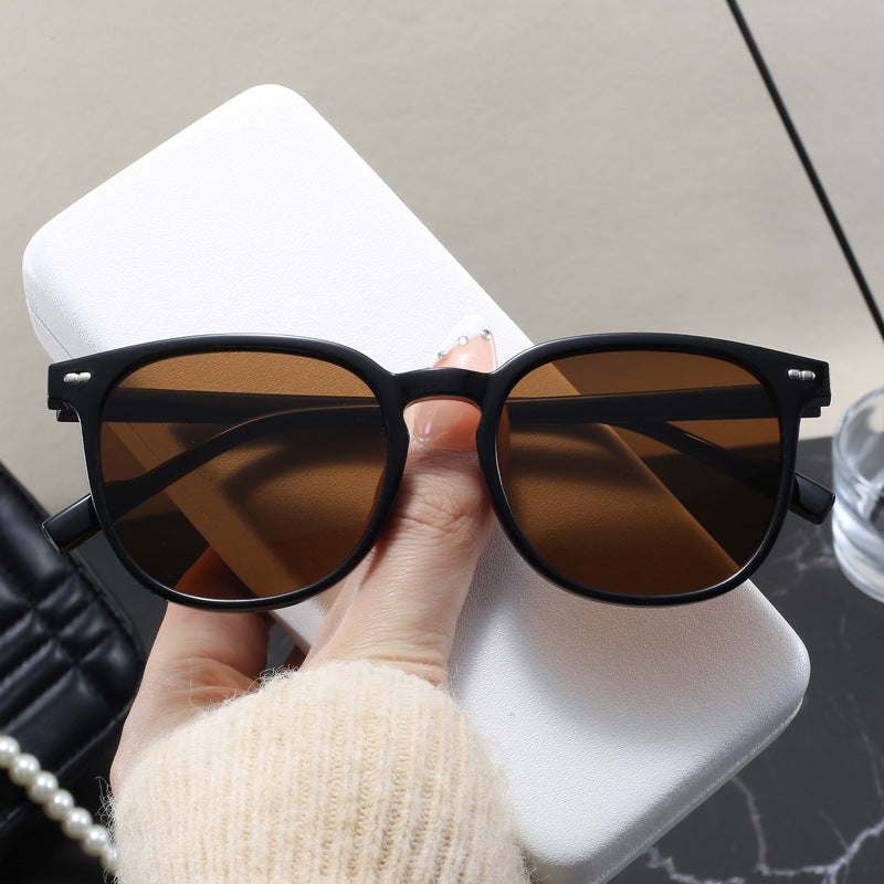Ladies fashionable sunglasses with transparent frame and elegant design Stornfield