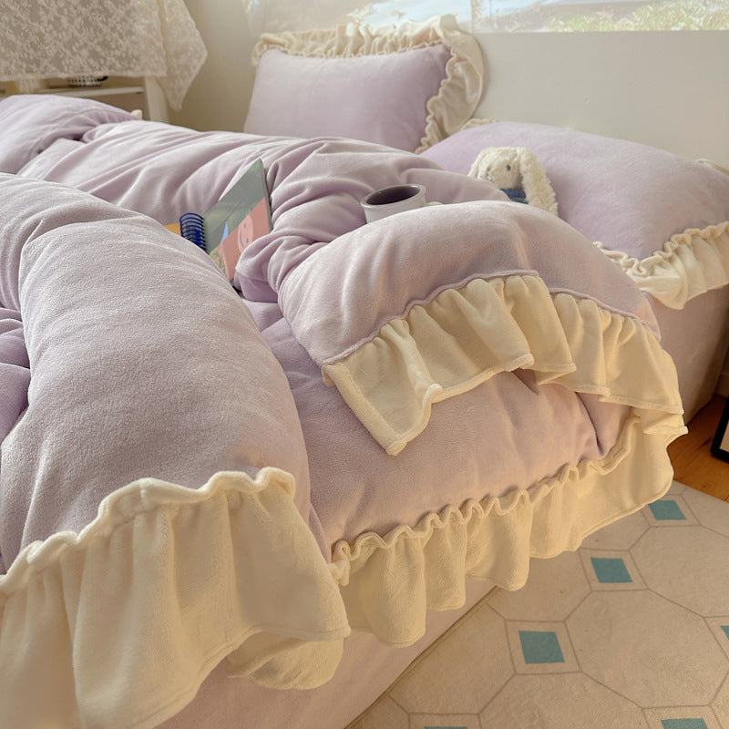 Luxurious Ruffled Plush Comforter Set