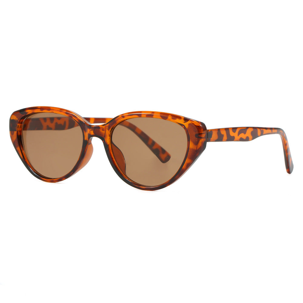 Women Cat-Eye Sunglasses with trendy leopard pattern Stornfield