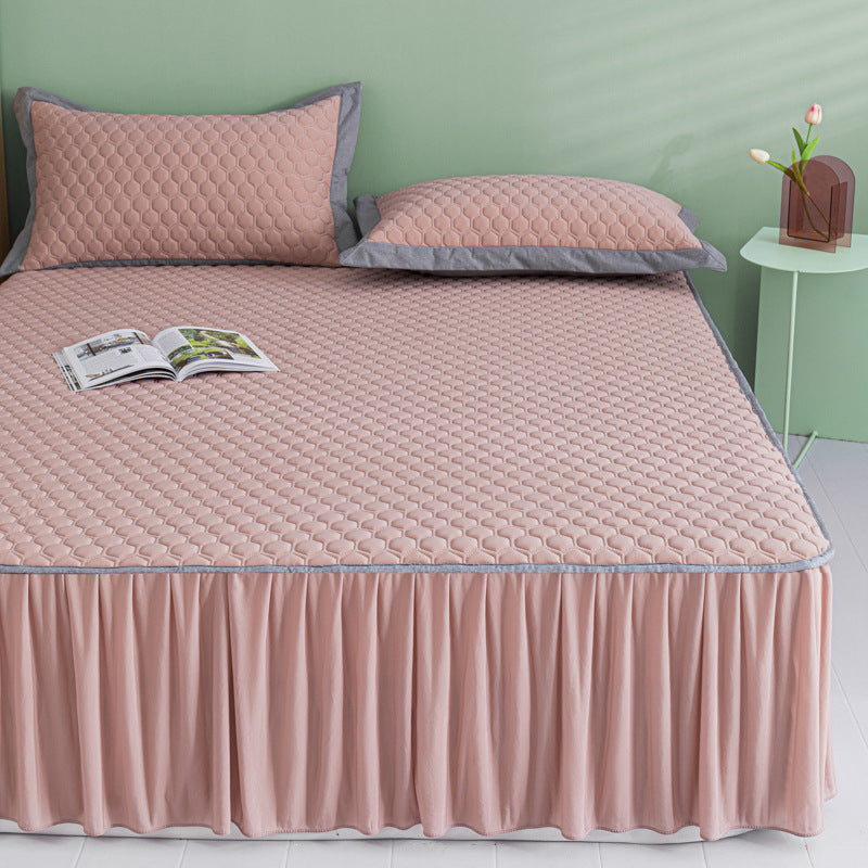 Quilted mattress topper complete set with elastic bed skirt and pillowcases
