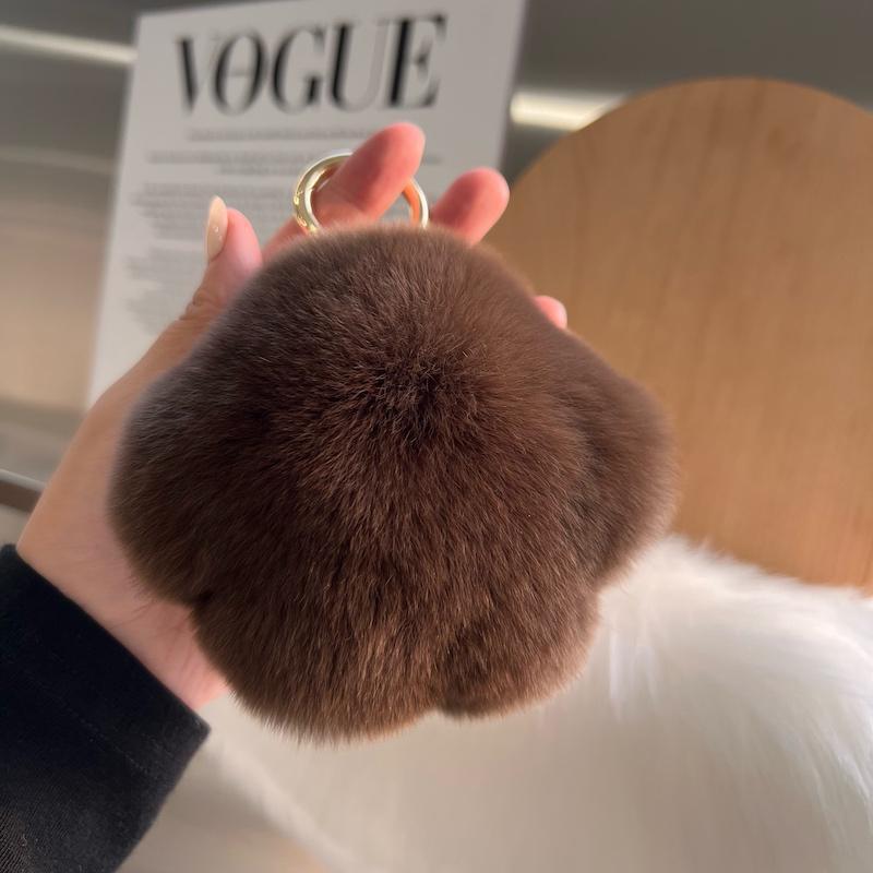 Plush Paw Keychain Stornfield