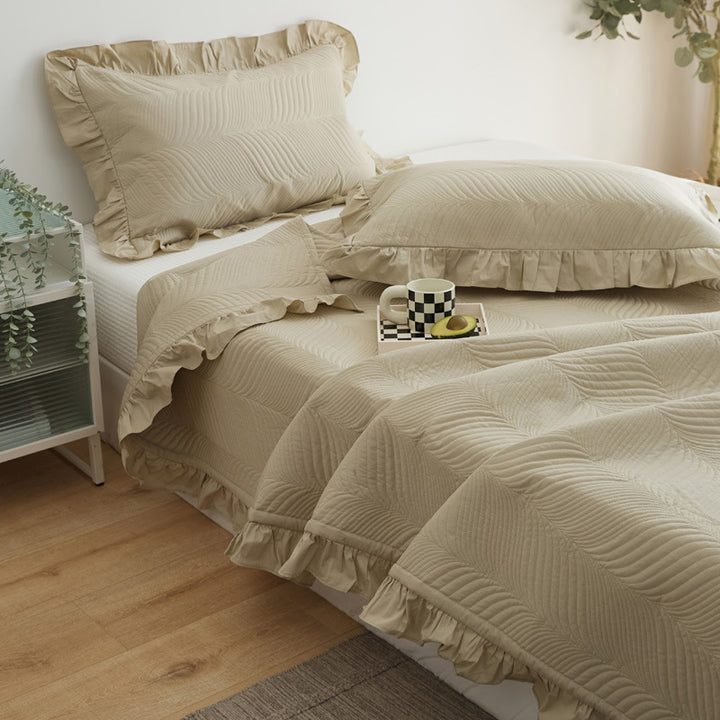 Quilted Wave-Texture Ruffled Bedspread Set with Pillow Shams
