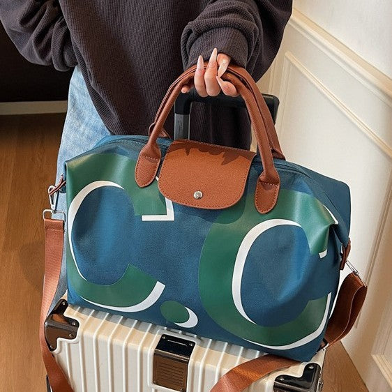 Spacious Sports And Travel Bag With Adjustable Shoulder Strap Stornfield