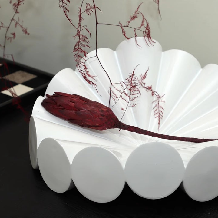 Decorative Shell-shaped Table Centerpiece