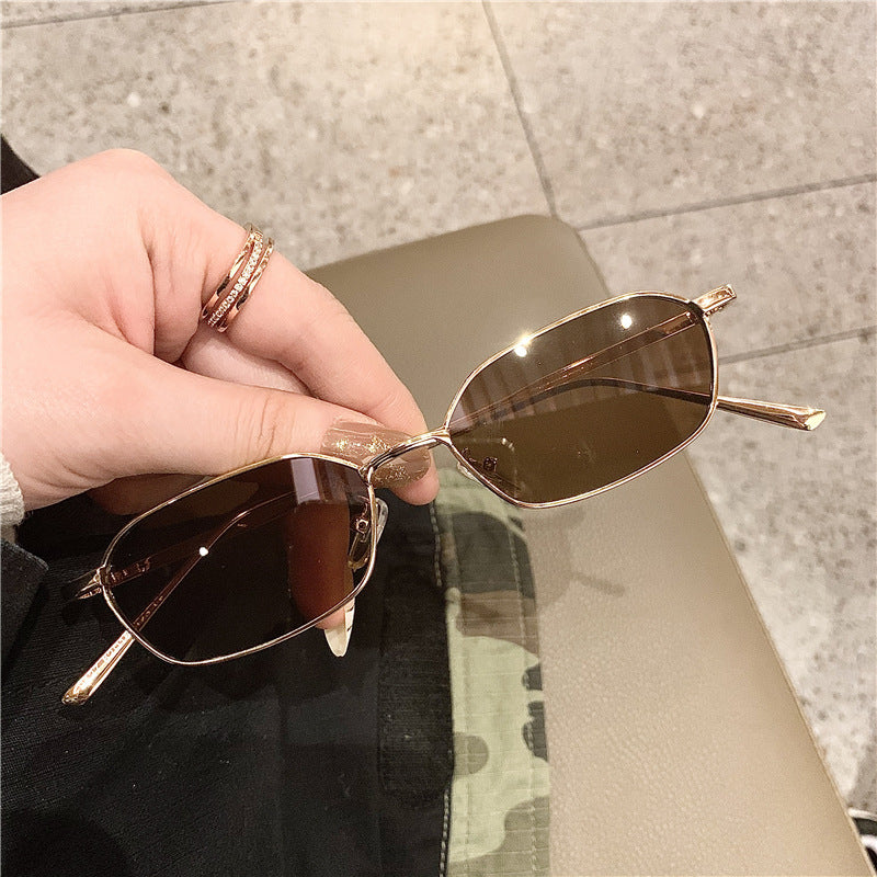 Women geometric sunglasses in minimalist design Stornfield