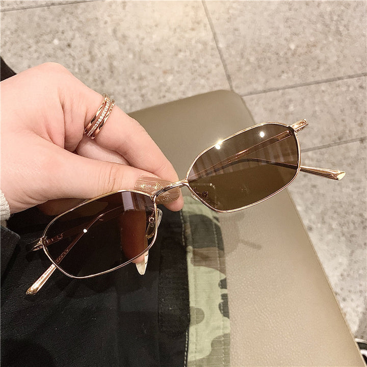 Women geometric sunglasses in minimalist design Stornfield