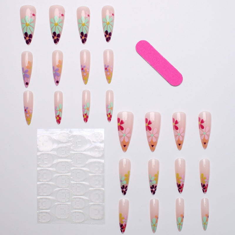 Nail art with floral patterns Stornfield