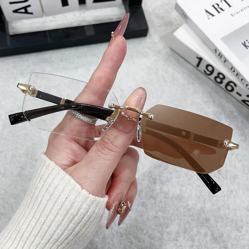 Ladies elegant and fashionable sunglasses with transparent frame Stornfield