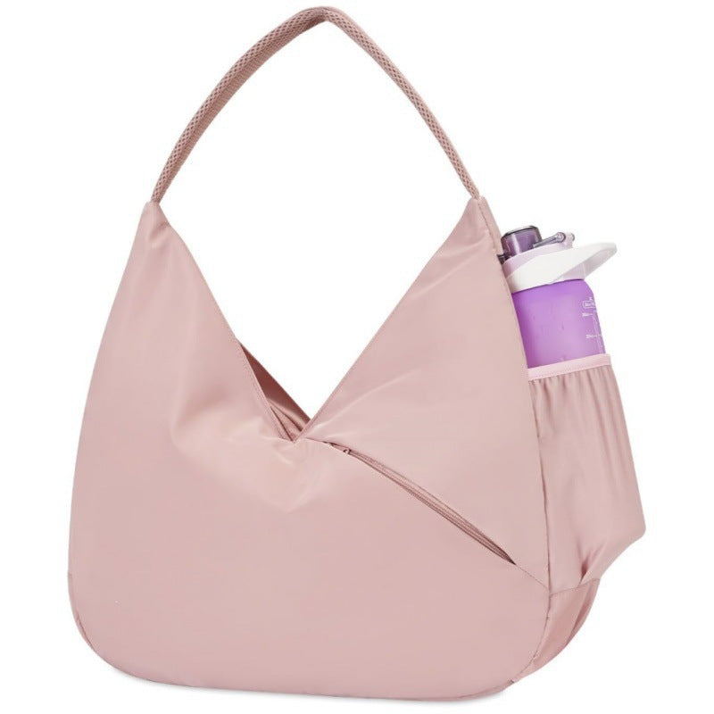 Integrated water bottle carrying bag Stornfield