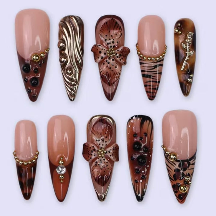 Artistic Floral and Star-Embellished Press-On Nail Set Stornfield