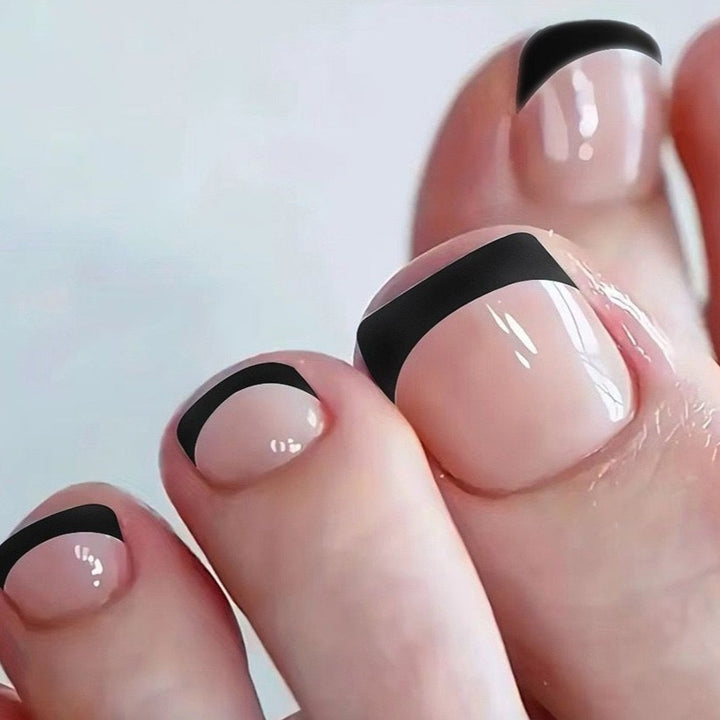 Chic French Tip Nail Art Stornfield