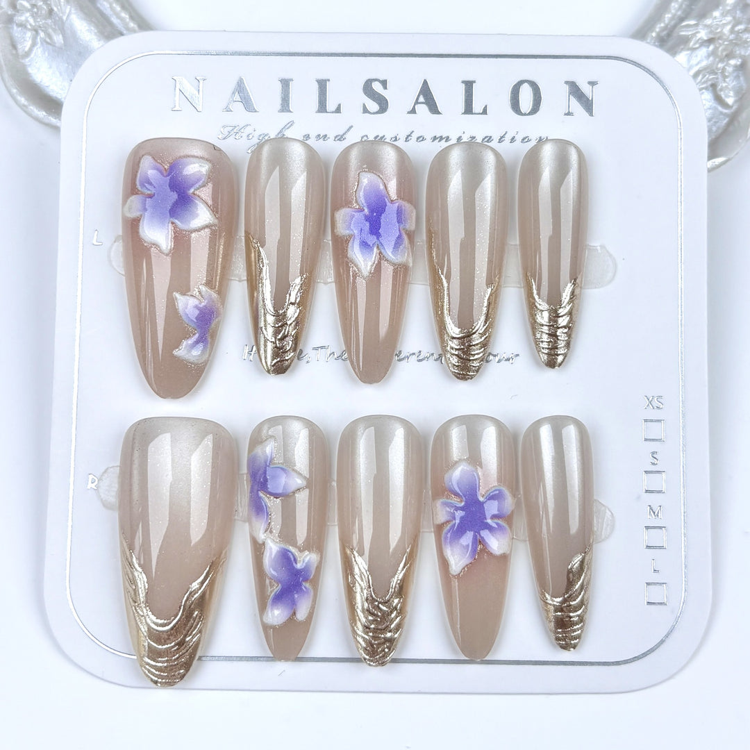 Artistic Floral-Embellished Press-On Nails Set