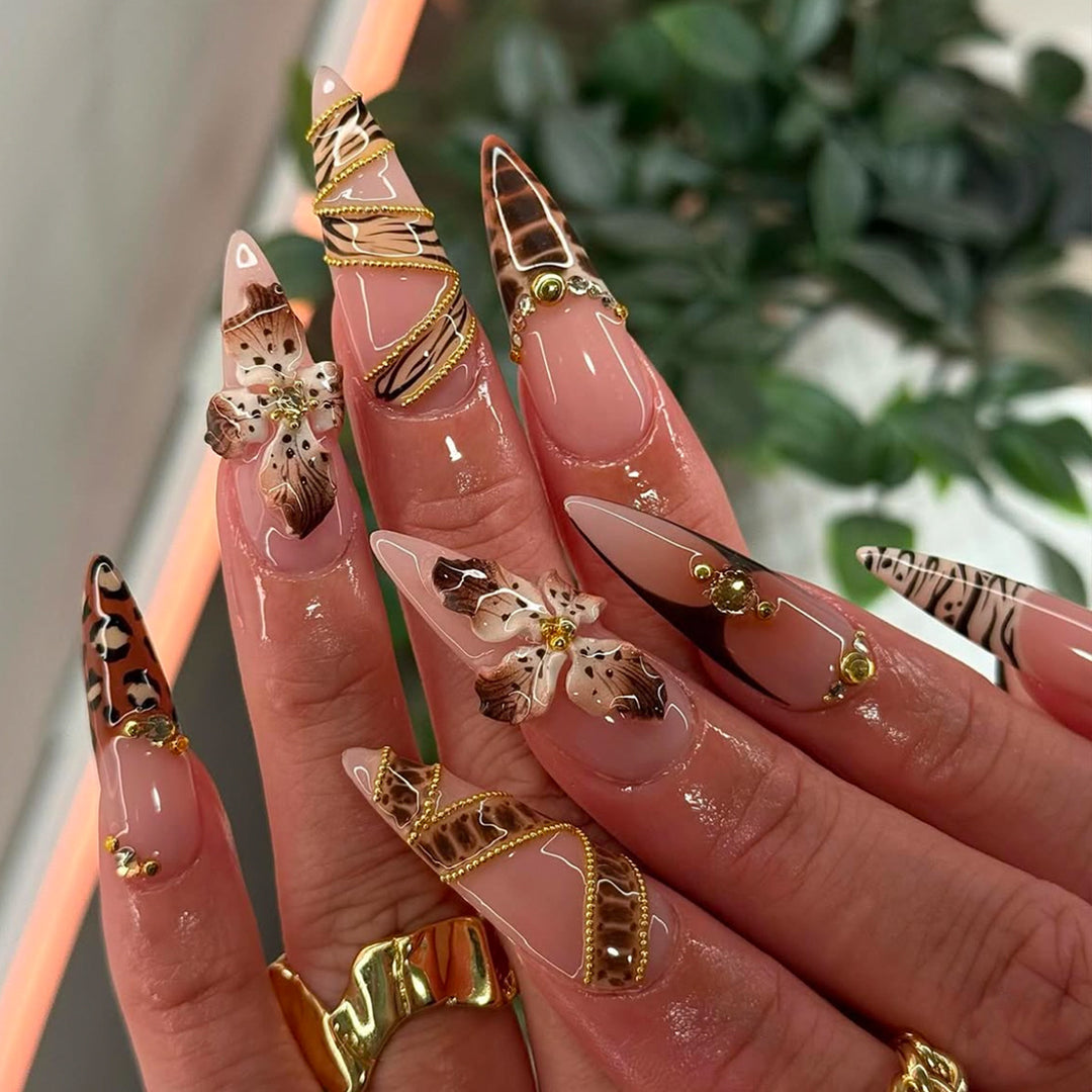 Artificial Stiletto Artificial Nails with Glamorous Animal Designs Stornfield