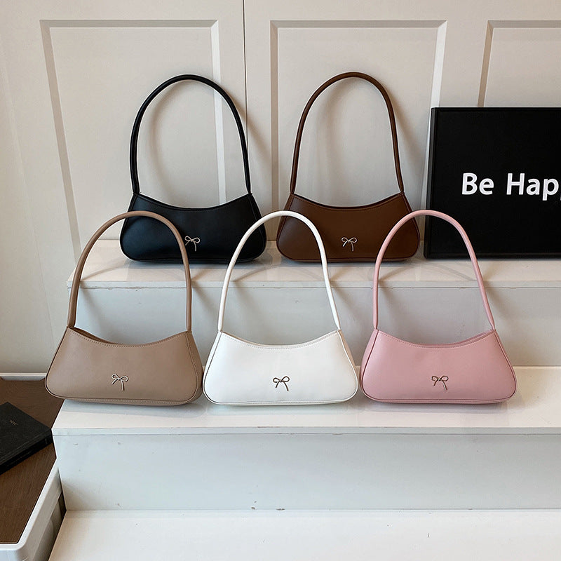 Elegant Curved Handbag Stornfield