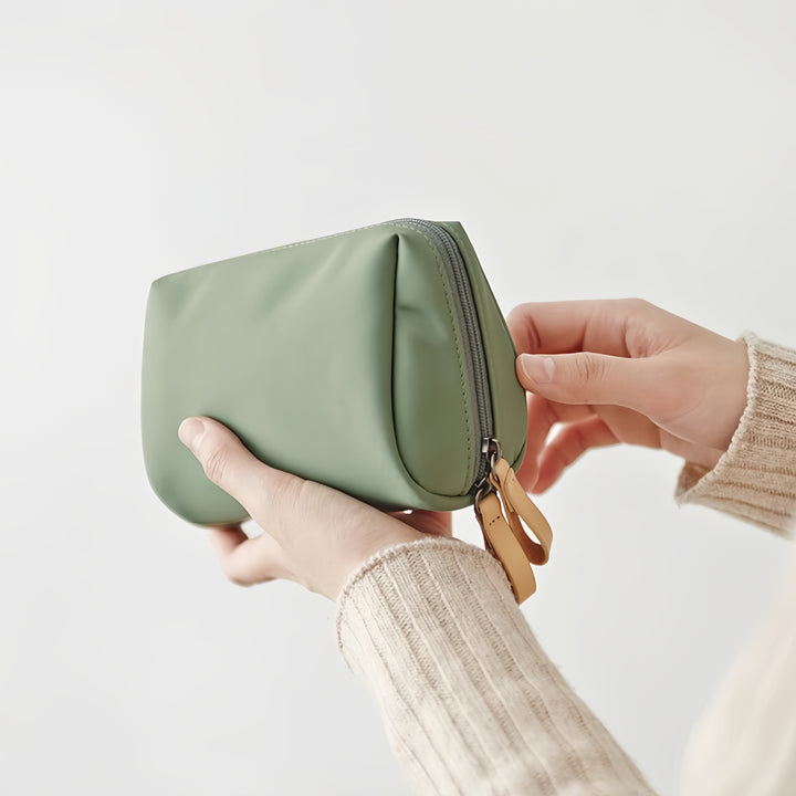 Practical Cosmetic Bag Stornfield